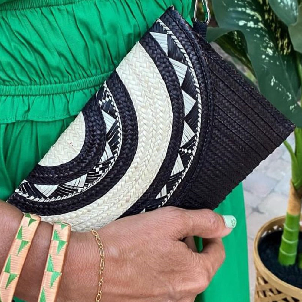 Small Clutch Black and Beige