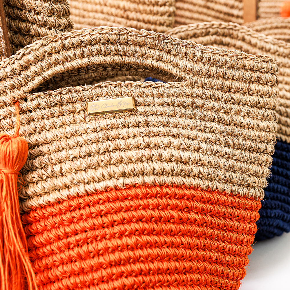 Hand tote