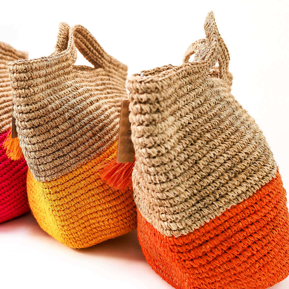 Hand tote
