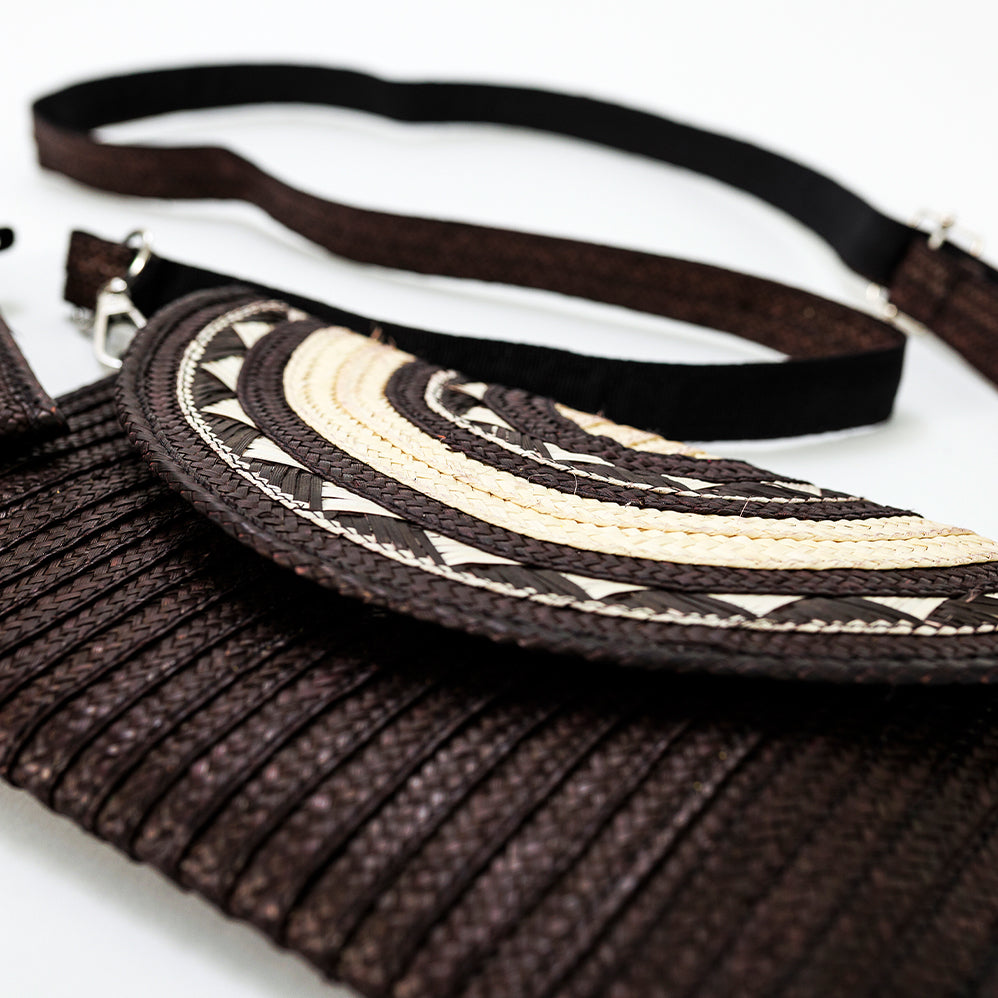 Small Clutch Black and Beige